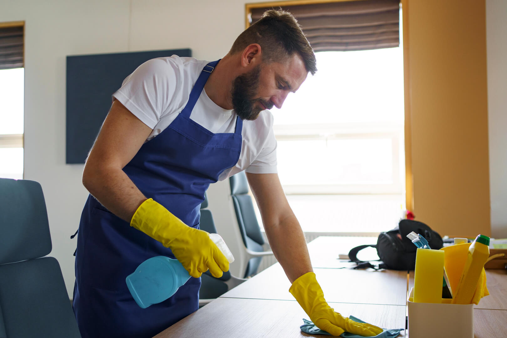 home-workwear-Homemaking-cleaner-apron-housekeeper-1701186-pxhere.com (1)